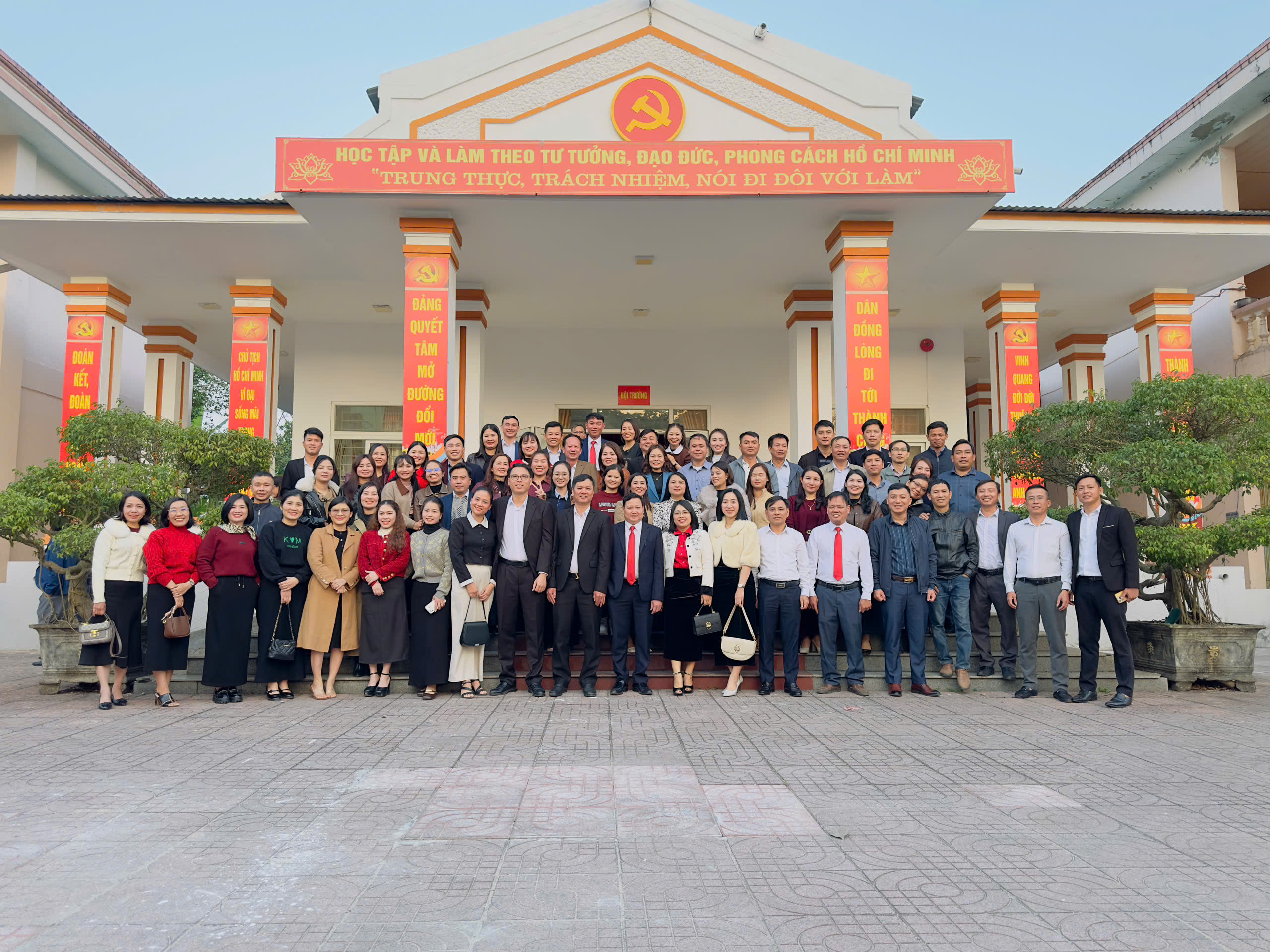 1650409297442279371 (1).jpg