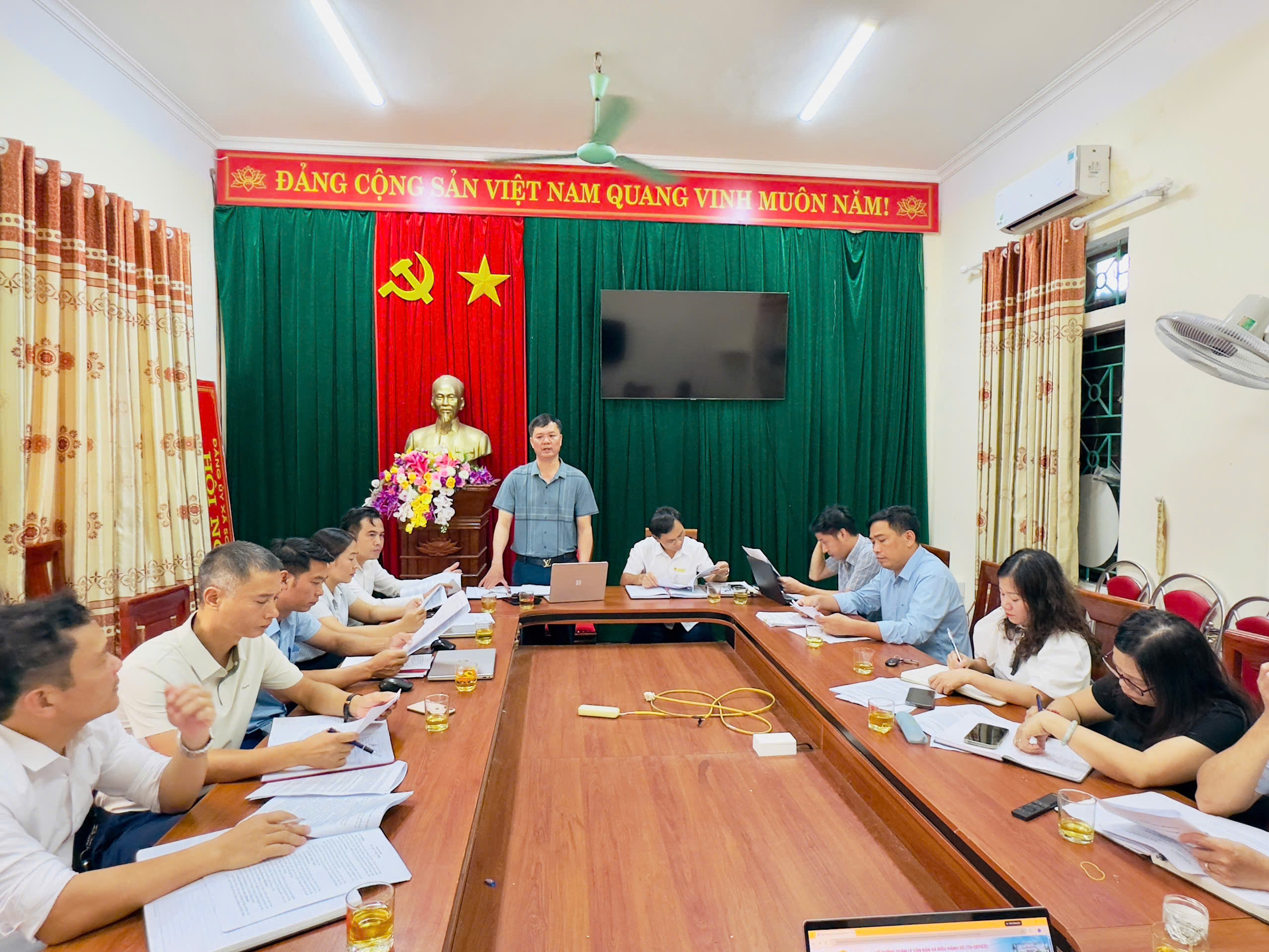 Xã Sơn Hồng tập trung sáp nhập sắp xếp trường học trên địa bàn