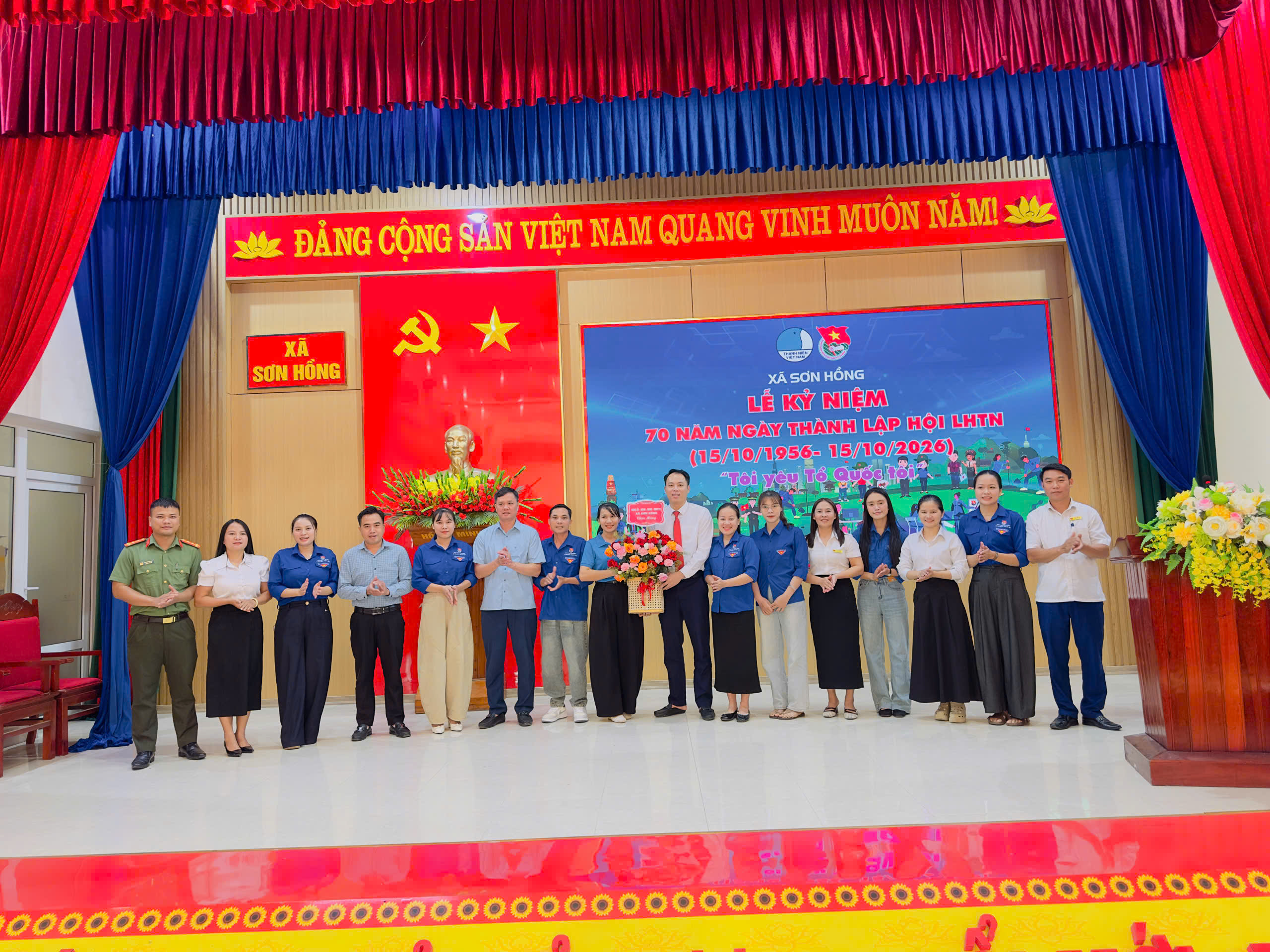 Đoàn thanh niên - Hội LHTN xã Sơn Hồng kỷ niệm 70 ngày truyền thống Hội LHTN Việt Nam 
