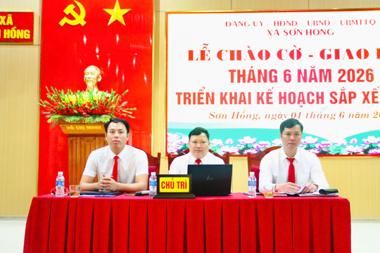Xã Sơn Hồng quyết tâm thực hiện hiệu quả nhiệm vụ phát triển kinh tế xã hội tháng 6 và triển khai kế hoạch sắp xếp thôn trên địa bàn