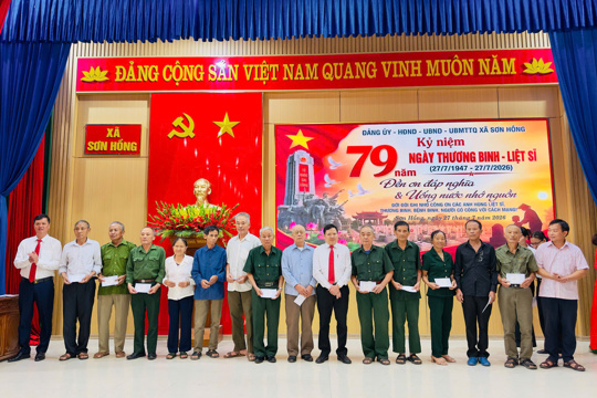 Xã Sơn Hồng gặp mặt, tri ân các thương binh, bệnh binh và gia đình liệt sĩ