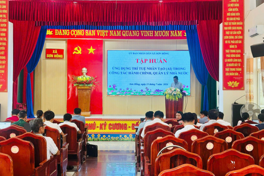 Xã Sơn Hồng hướng đến xây dựng chính quyền số thân thiện