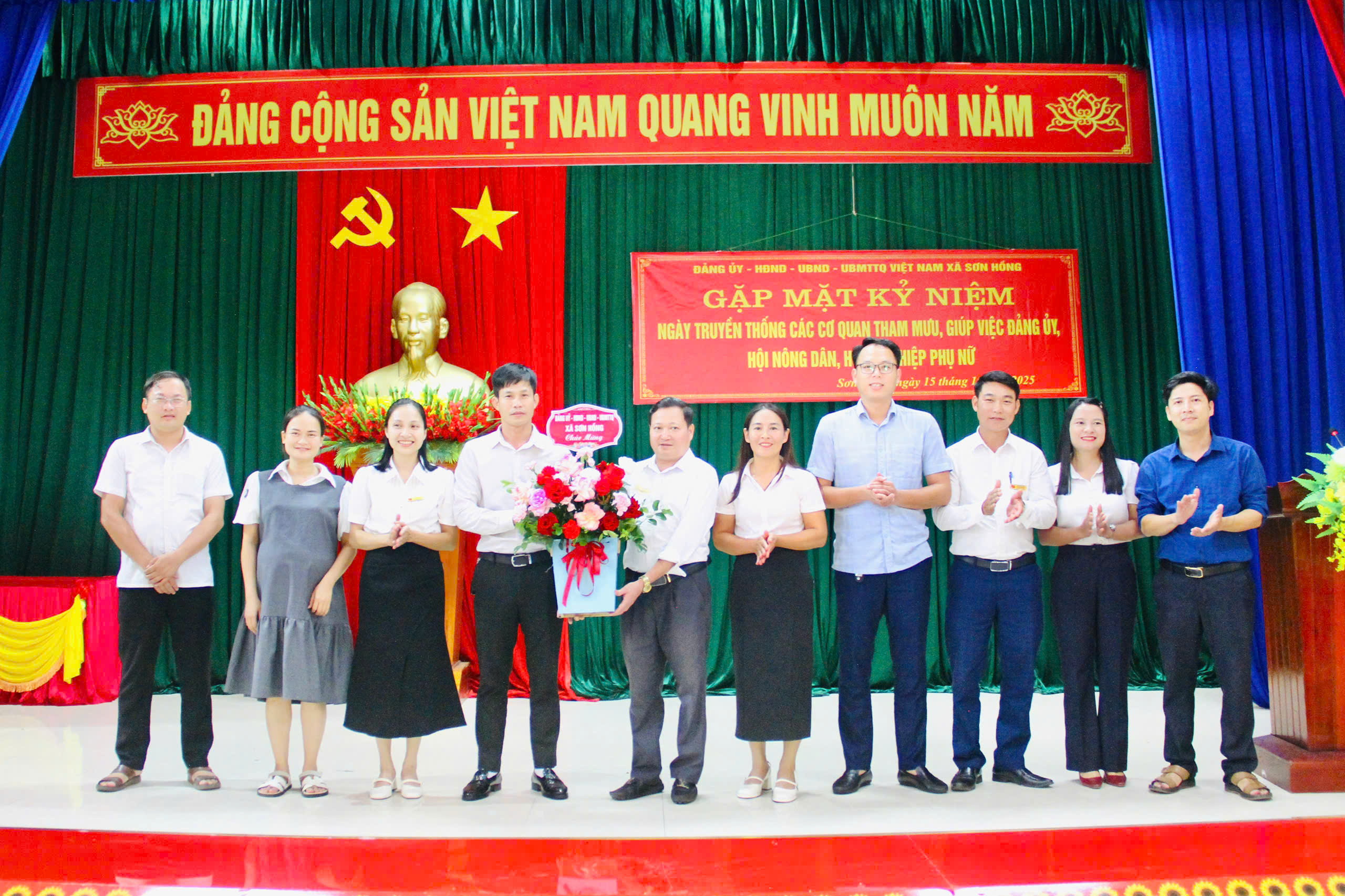 0925ec4d645ee900b04f6.jpg
