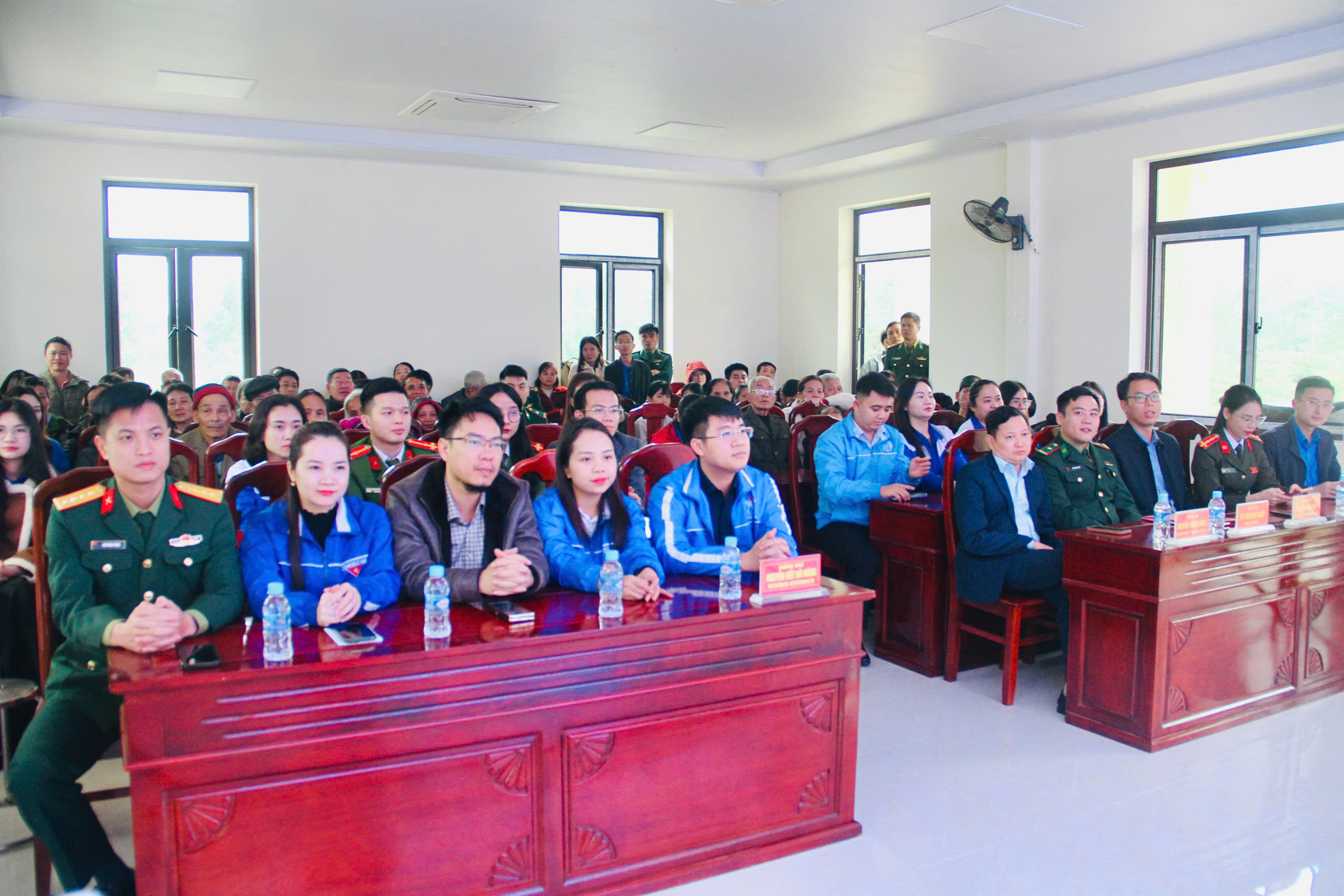 7b4d4990fda472fa2bb516.jpg