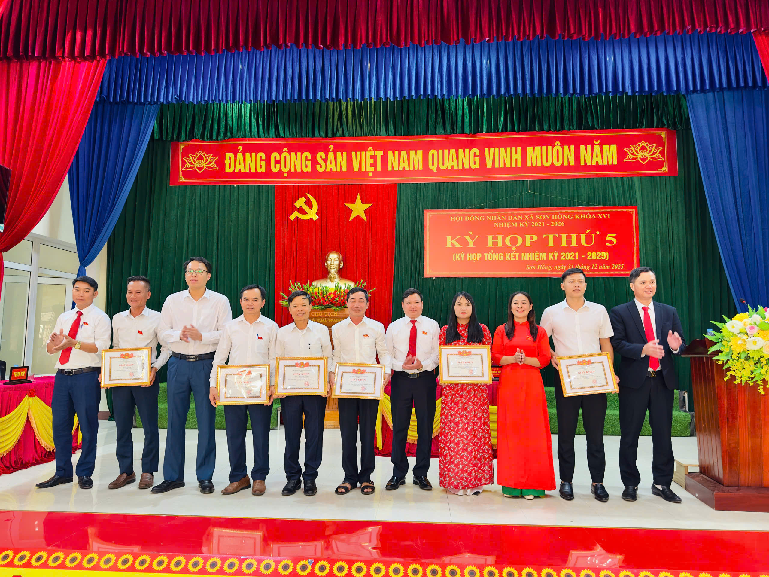 a2bf4f7820afaff1f6be26.jpg