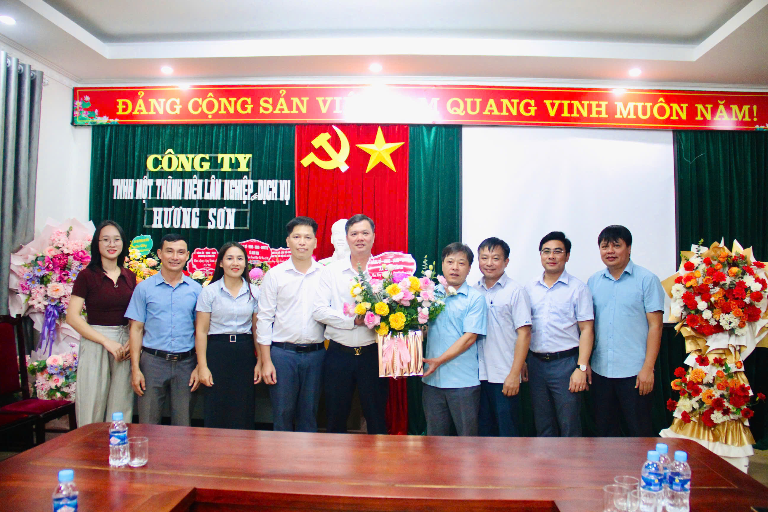 fcaed68962ecefb2b6fd4.jpg