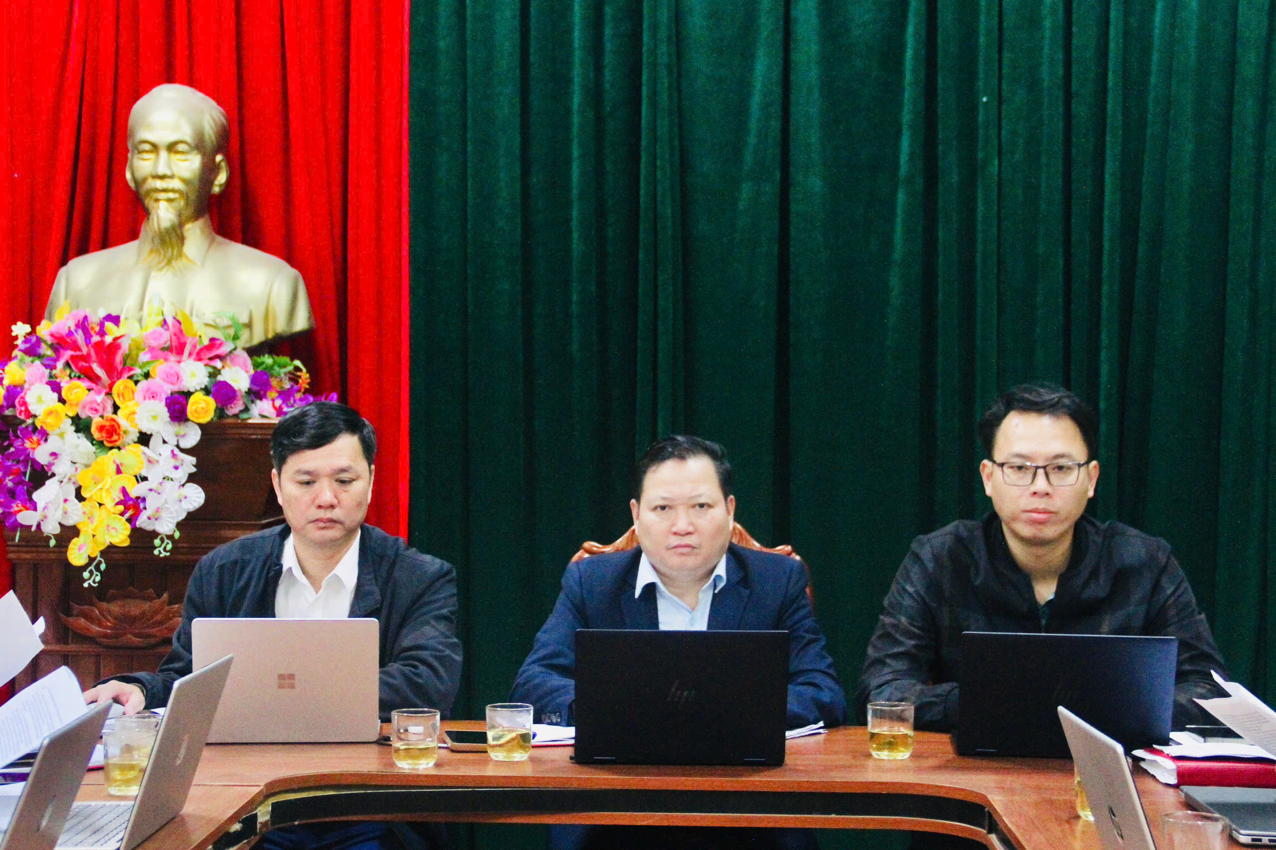 Ban Thường vụ Đảng uỷ xã làm việc với Ban Thường trực Uỷ ban Mặt trận tổ quốc và các đoàn thể chính trị – xã hội